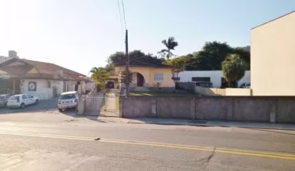 Casa comercial com 1 sala à venda na Rua General Osório, 2934, Água Verde, Blumenau, 203 m2 por R$ 1.500.000