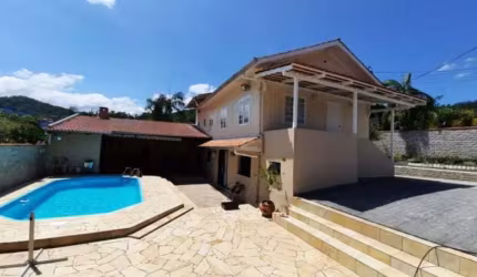 Casa com 5 quartos à venda na Luiz Probst, 52, Boa Vista, Blumenau, 296 m2 por R$ 580.000