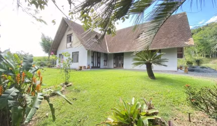 Chácara / sítio com 5 quartos à venda na Rua Lorenz, 5101, Encano, Indaial, 340 m2 por R$ 1.800.000