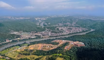 Terreno em condomínio fechado à venda na Rua Silvano Cândido da Silva Sênior, Ponta Aguda, Blumenau, 393 m2 por R$ 290.000