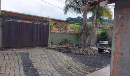 Casa com 3 quartos à venda na Rua Max Malschitzky, 37, Colonial, São Bento do Sul, 108 m2 por R$ 580.000