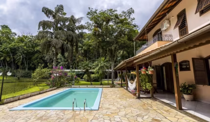 Casa com 4 quartos à venda na Rua Rudolfo Walter, 1578, Itoupava Central, Blumenau, 407 m2 por R$ 3.100.000
