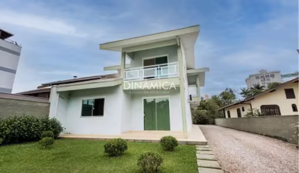Casa com 3 quartos à venda na Rua Engenheiro Odebrecht, 219, Garcia, Blumenau, 200 m2 por R$ 1.300.000