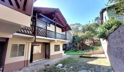 Casa com 6 quartos à venda na Suiça, 201, Velha Central, Blumenau, 279 m2 por R$ 560.000