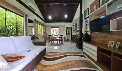 Casa com 5 quartos à venda na Rua José Steil, 116, Fortaleza, Blumenau, 238 m2 por R$ 930.000