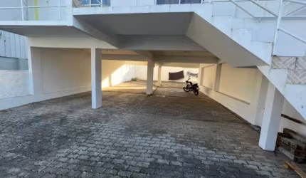 Casa com 2 quartos para alugar em Água Verde, Blumenau , 62 m2 por R$ 2.100