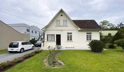 Casa com 4 quartos à venda na Emilio Talmann, 321, Garcia, Blumenau, 188 m2 por R$ 1.800.000