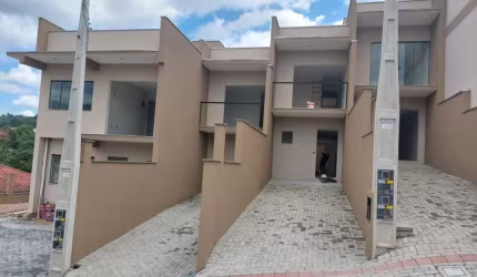 Casa com 2 quartos à venda na Rua Gustavo Steffen, 85, Velha Central, Blumenau, 87 m2 por R$ 420.000