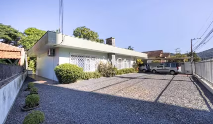 Casa com 3 quartos à venda na Rua São Bento, 637, Vorstadt, Blumenau, 219 m2 por R$ 820.000