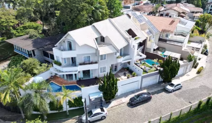 Casa com 4 quartos à venda na Rua Diaconiza Gertrud Voigt, 51, Jardim Blumenau, Blumenau, 500 m2 por R$ 2.800.000