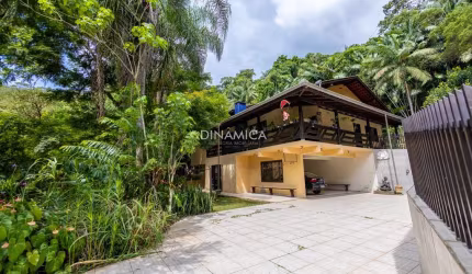 Chácara / sítio com 4 quartos à venda na Rua Herundina dos Santos, 55, Garcia, Blumenau, 240 m2 por R$ 2.300.000