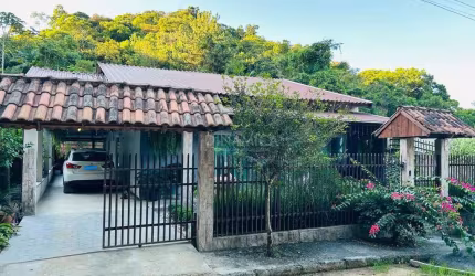 Casa com 3 quartos à venda na Rua Gregório Peron, 82, Testo Salto, Blumenau, 211 m2 por R$ 650.000