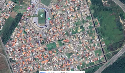 Terreno de esquina fantástico no Bairro Carianos