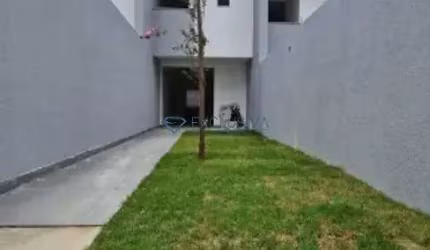 Casa para Venda em Belo Horizonte, Planalto, 2 dormitórios, 1 suíte, 3 banheiros, 1 vaga