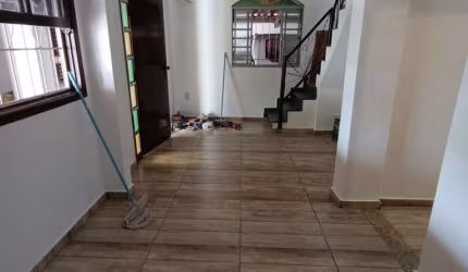 Casa Geminada para Locação em Santa Luzia, Conjunto Cristina (São Benedito), 3 dormitórios, 1 suíte, 2 banheiros, 3 vagas