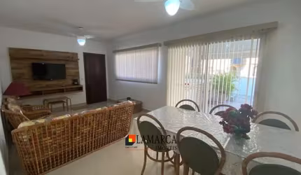 Cobertura a venda de 2 dts no Guaruja