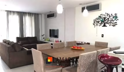 Casa no Guarujá a venda em condomínio fechado