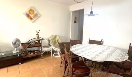 Apartamento com 2 dts a venda no Guarujá