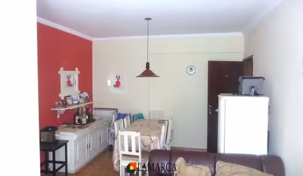 Apartamento com 2 dts. no Guaruja a venda...