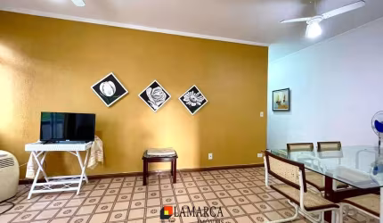 Apartamento perto da praia a venda no Guarujá