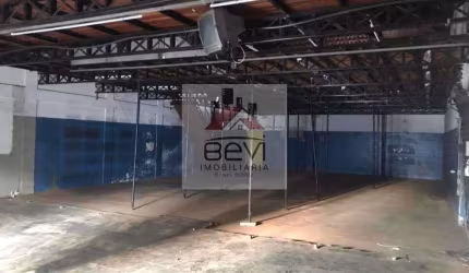 Barracão comercial com 361 m² no bairro Alto!
