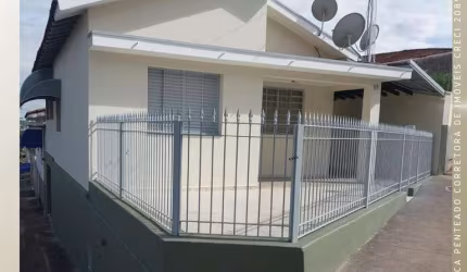 Casa para Venda em São João da Boa Vista, Jardim Bela Vista, 2 dormitórios, 1 banheiro, 2 vagas