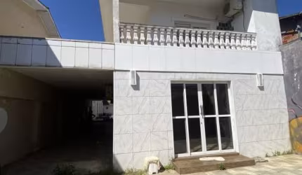 Sobrado para Venda em Caraguatatuba, Pontal de Santa Marina, 3 dormitórios, 1 suíte, 3 banheiros, 6 vagas