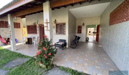 Casa para Venda em Caraguatatuba, Balneário dos Golfinhos, 3 dormitórios, 1 suíte, 3 banheiros, 6 vagas