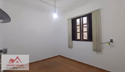 Casa para Locação em Vila Brasilio Machado - 2 Dorms, R$2000