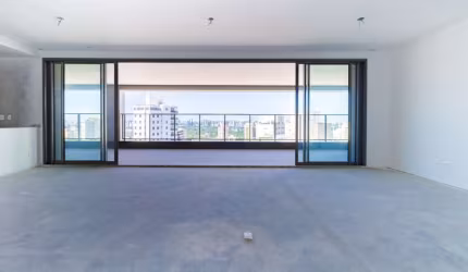 Apartamento tipo para venda com 4 quartos, sendo 4 suítes, 232m²