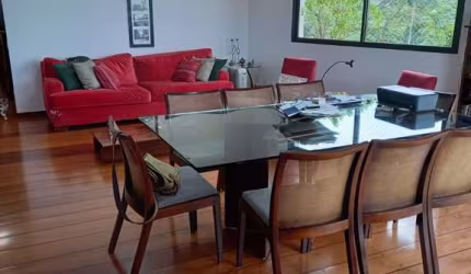 Apartamento em Pinheiros com 125m², 3 quartos, 1 suíte, 3 vagas.