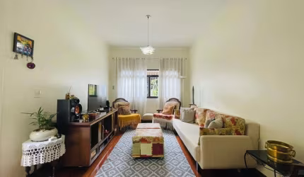 Casa em Saúde com 148m², 4 quartos, 2 suítes, 4 vagas.