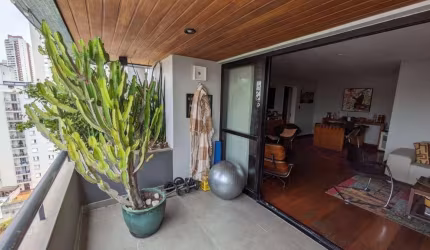 Apartamento na Vila Andrade com 133m², 4 quartos, 1 suíte, 3 vagas.
