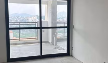 Apartamento na Vila Leopoldina com 89m², 3 quartos, 1 suíte, 2 vagas.