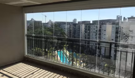 Apartamento em Santo Amaro com 108m², 3 suítes, 2 vagas.