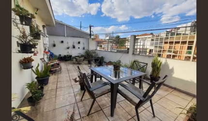 Casa na Vila Leopoldina com 178m², 3 quartos, 3 suítes, 3 vagas.