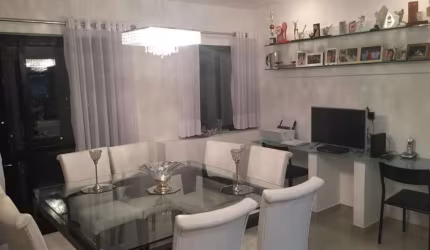 Apartamento com 180 m², 3 quartos sendo 1 suíte à venda no bairro Moema Pássaros.