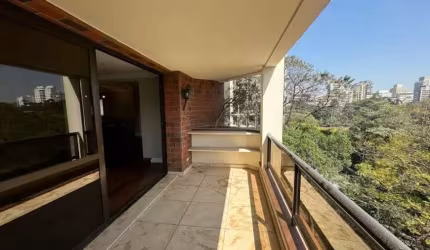 Apartamento com 350 m², 5 quartos sendo 2 suítes à venda no bairro Jardim Paulistano.