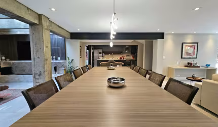Casa com 408 m², 3 quartos sendo 3 suítes à venda no bairro Brooklin.