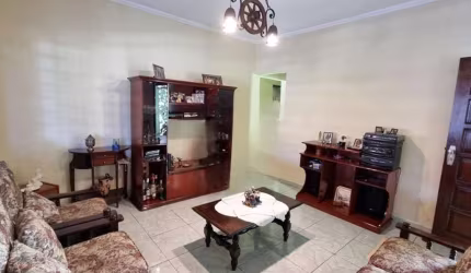 Casa à venda com 250m², 2 quartos no Jardim das Vertentes