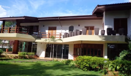 Lindo Sobrado em Interlagos com 840m²!