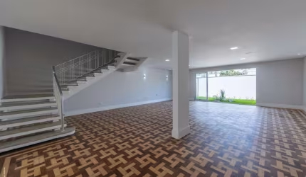 Casa tipo para venda com 4 quartos, sendo 2 suítes, 334m²