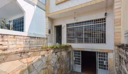 Casa tipo para venda com 3 quartos, 130m²