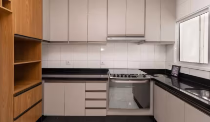 Casa tipo para venda com 3 quartos, sendo 1 suíte, 107m²