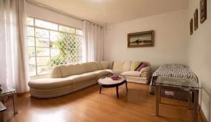 Casa tipo para venda com 3 quartos, sendo 1 suíte, 234m²