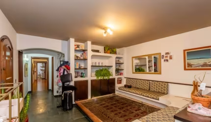 Apartamento tipo para venda com 4 quartos, sendo 1 suíte, 215m²