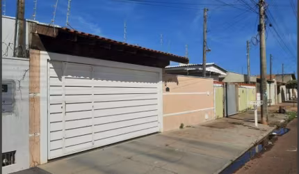 Casa tipo para venda com 3 quartos, 137m²