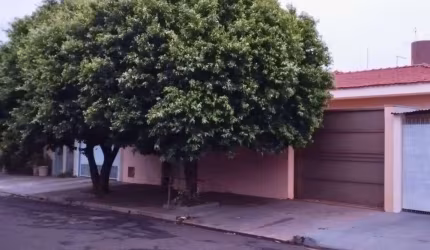 Casa tipo para venda com 5 quartos, 189m²