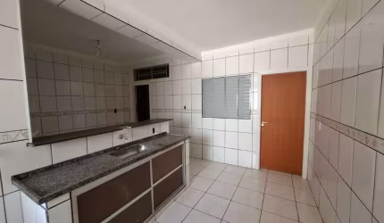 Casa tipo para venda com 2 quartos, 129m²