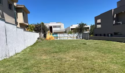 Terreno para Venda em Santana de Parnaíba, Residencial Tamboré 10